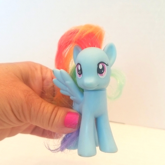 My Little Pony MLP G4 Rainbow Dash - Picture 3 of 8